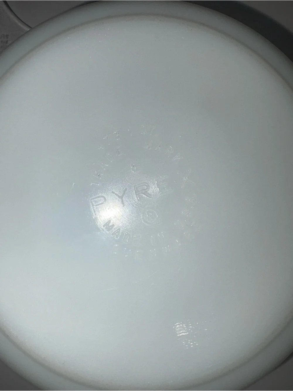 Pyrex #473 Town & Country pattern (1 Quart)